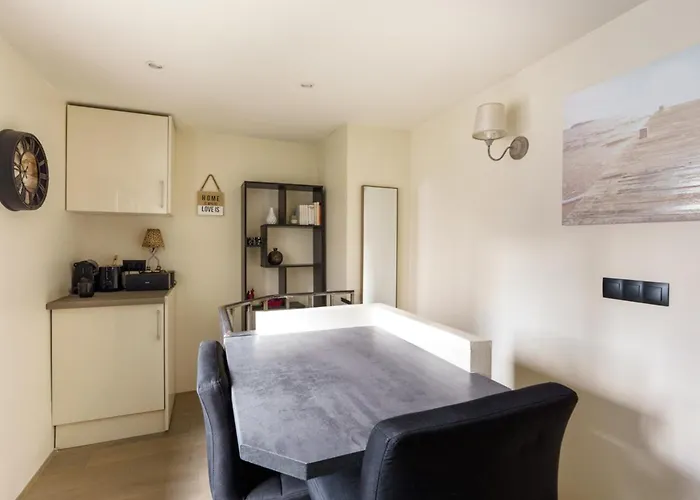 شقة & Stylish 1bd Duplex W Gardenmontmartre! باريس