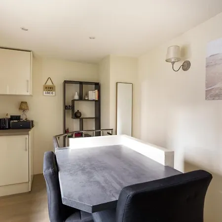 דירה & Stylish 1bd Duplex W Gardenmontmartre! פריז