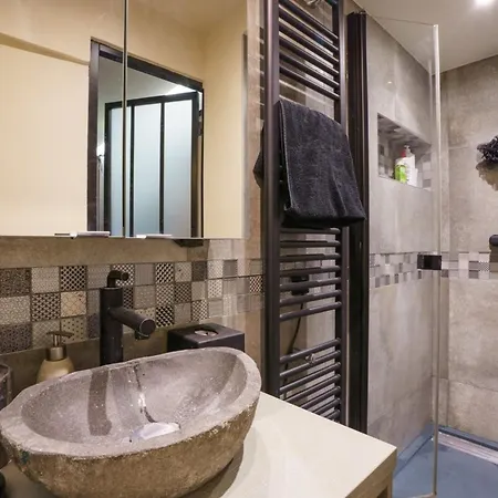 & Stylish 1bd Duplex W Gardenmontmartre!