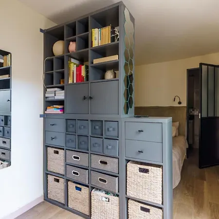 & Stylish 1bd Duplex W Gardenmontmartre! Parigi