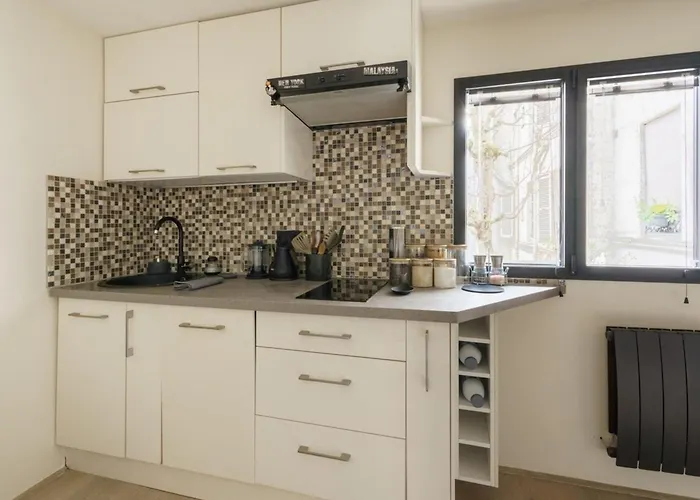 Apartment & Stylish 1bd Duplex W Gardenmontmartre! *