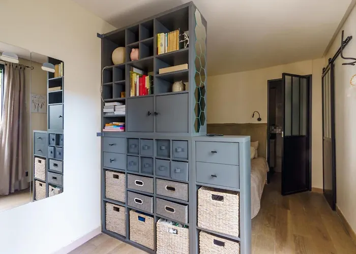 & Stylish 1bd Duplex W Gardenmontmartre! Paris